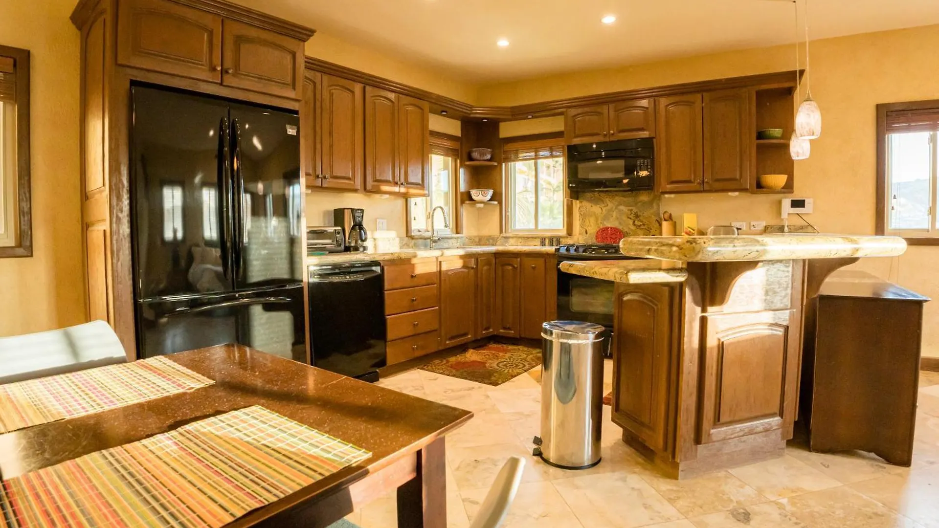 Cabo'S Hidden Gem! Steps To The Marina Or Beach Cabo San Lucas Apartment